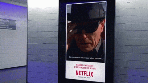 یکی از تبلیغات محیطی متحرک Netflix در پاریس 